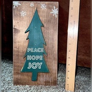 🚨 B3G1 - Peace Hope Love Wood Sign with Tree